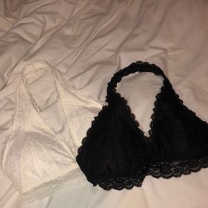 2 bralettes
